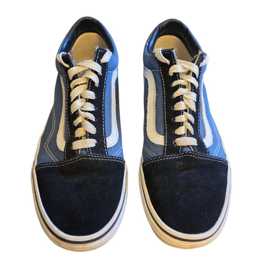 Classic Vans Old Skool sneakers in a stylish two-tone: Dark Blue Men's size 7.5